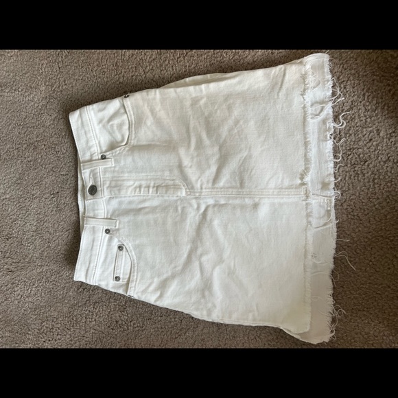 White denim skirt from Wilfred - Picture 1 of 3